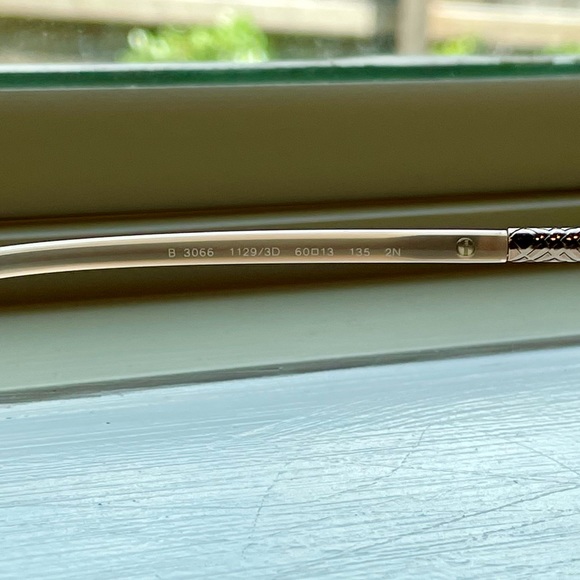 ❌SOLD❌ Authentic {Burberry} Sunglasses - Picture 7 of 12